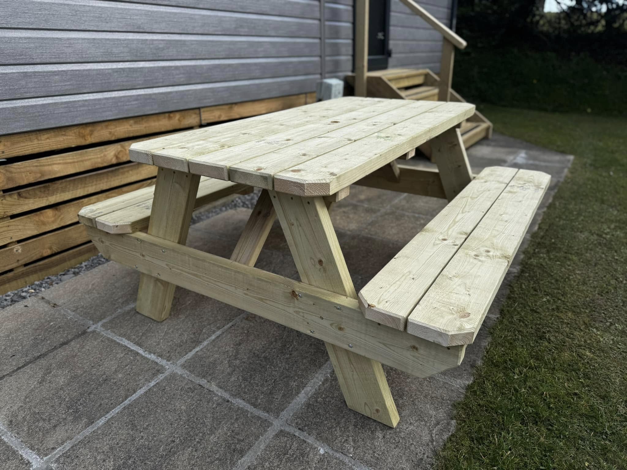 Bespoke Garden Furniture - Horgan Timber Systems Pembrokeshire
