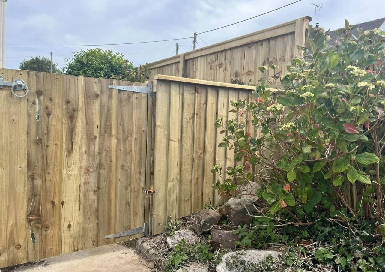 Timber Fencing - Horgan Timber Systems Pembrokeshire
